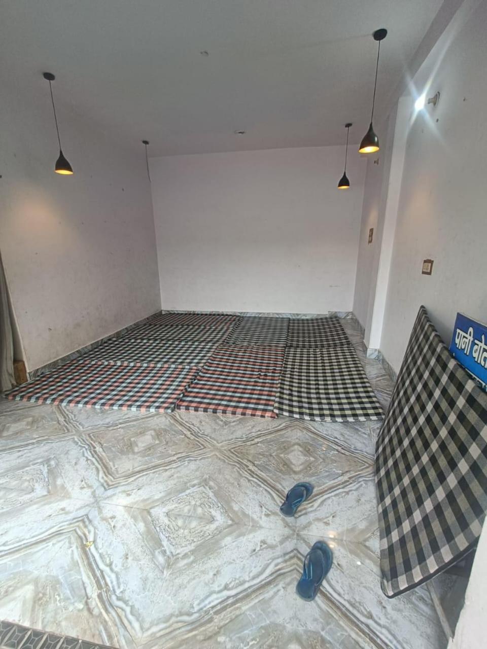 Shri Annapurna Dormitory Vandrehjem Rāmnagar Eksteriør billede